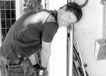 Vill du ringa oss? Hitta din lokala expert på trivseldörren.