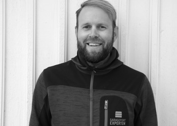 Daniel är en ofrivillig linslus