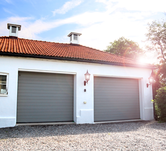 Gråa Portar (Lampor Och Solkatt)