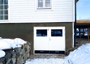 Ett garage fullt av aktivitet