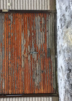 Färgen lossnar eller bleks